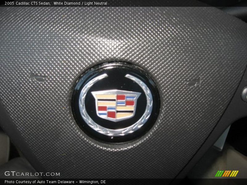 White Diamond / Light Neutral 2005 Cadillac CTS Sedan