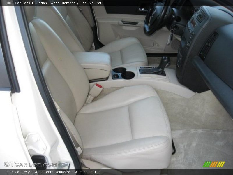 White Diamond / Light Neutral 2005 Cadillac CTS Sedan