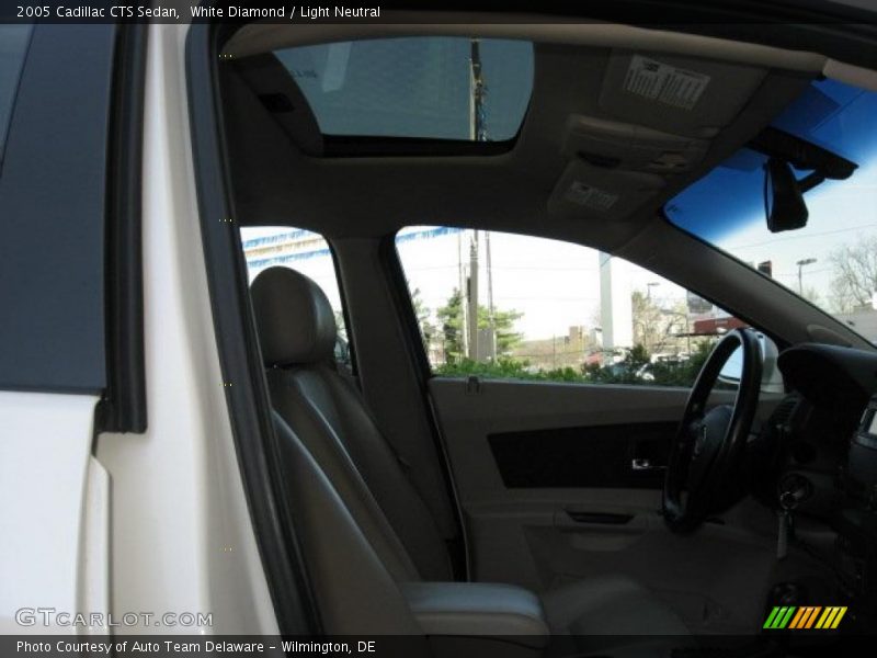 White Diamond / Light Neutral 2005 Cadillac CTS Sedan