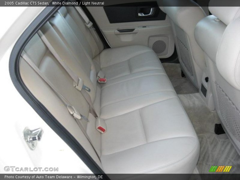 White Diamond / Light Neutral 2005 Cadillac CTS Sedan