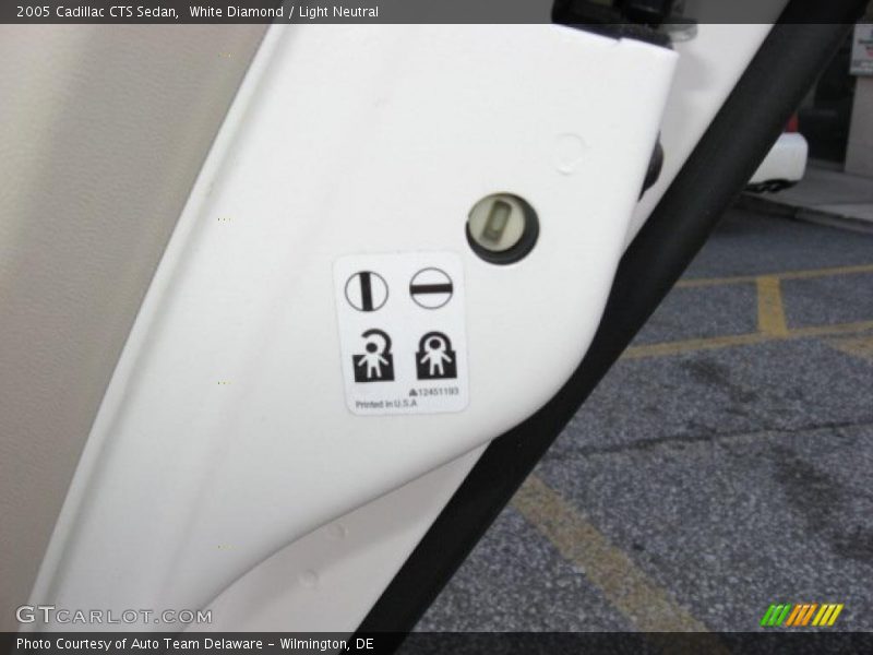 White Diamond / Light Neutral 2005 Cadillac CTS Sedan