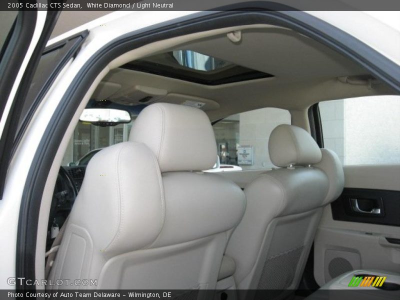 White Diamond / Light Neutral 2005 Cadillac CTS Sedan
