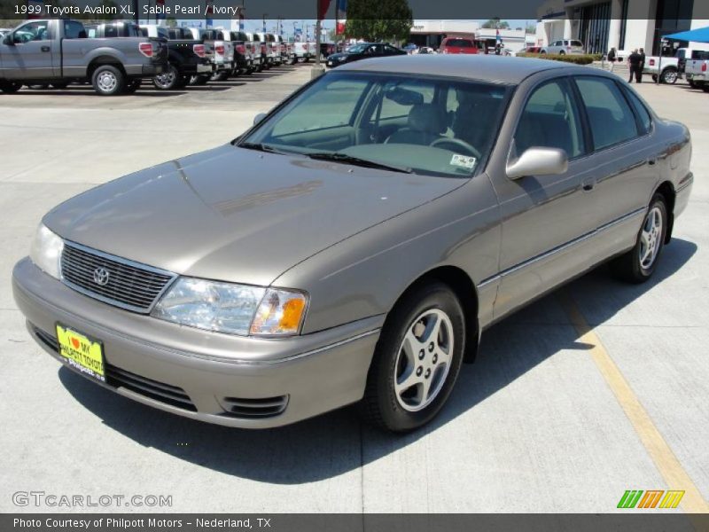 Sable Pearl / Ivory 1999 Toyota Avalon XL