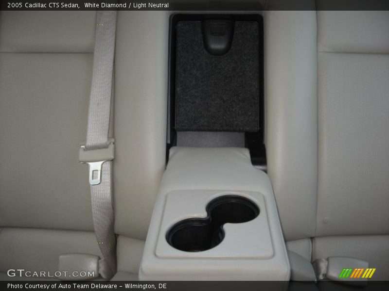 White Diamond / Light Neutral 2005 Cadillac CTS Sedan