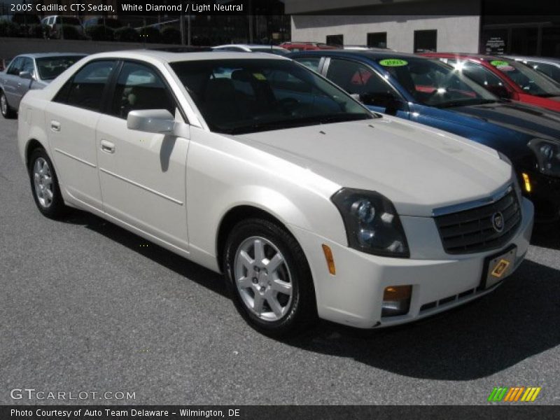 White Diamond / Light Neutral 2005 Cadillac CTS Sedan