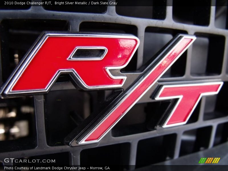 Bright Silver Metallic / Dark Slate Gray 2010 Dodge Challenger R/T