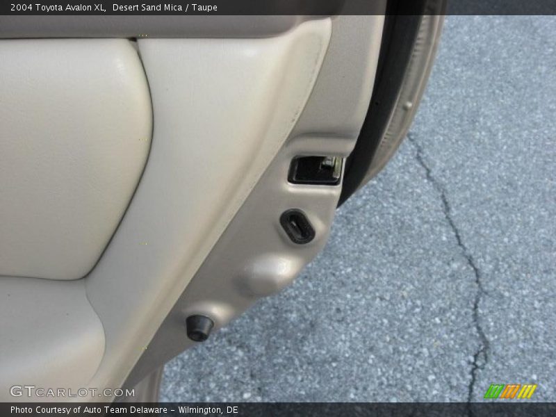 Desert Sand Mica / Taupe 2004 Toyota Avalon XL