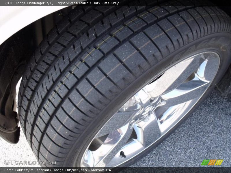 Bright Silver Metallic / Dark Slate Gray 2010 Dodge Challenger R/T