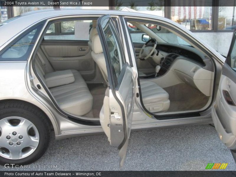 Desert Sand Mica / Taupe 2004 Toyota Avalon XL