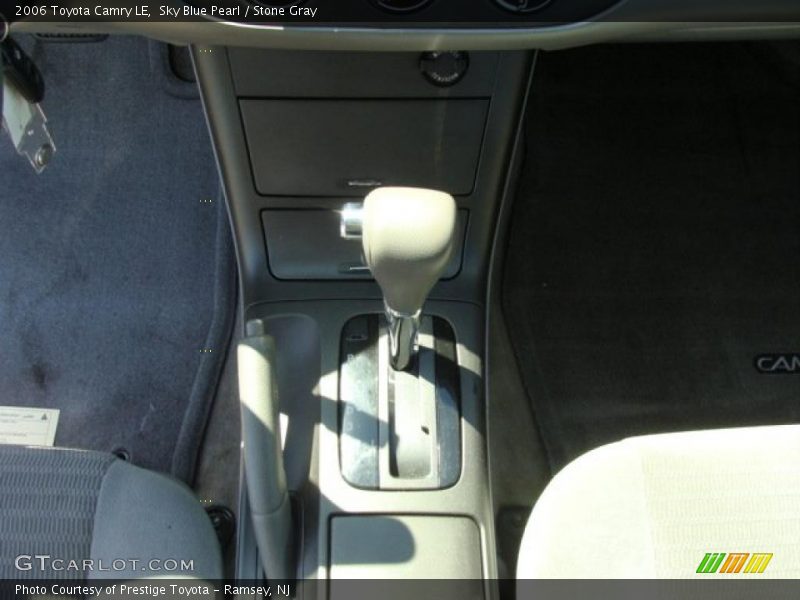 Sky Blue Pearl / Stone Gray 2006 Toyota Camry LE