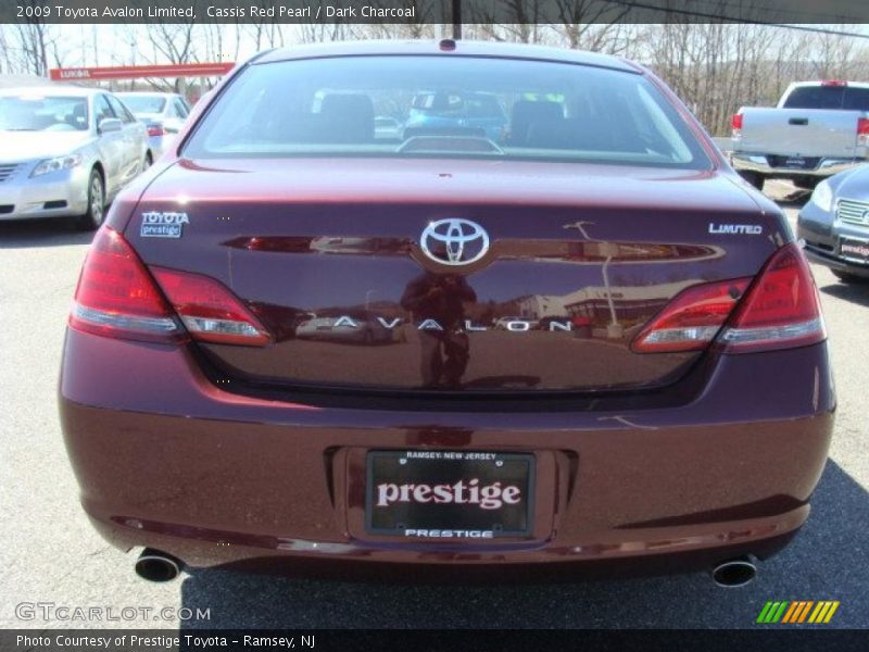 Cassis Red Pearl / Dark Charcoal 2009 Toyota Avalon Limited