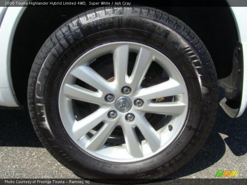 Super White / Ash Gray 2006 Toyota Highlander Hybrid Limited 4WD