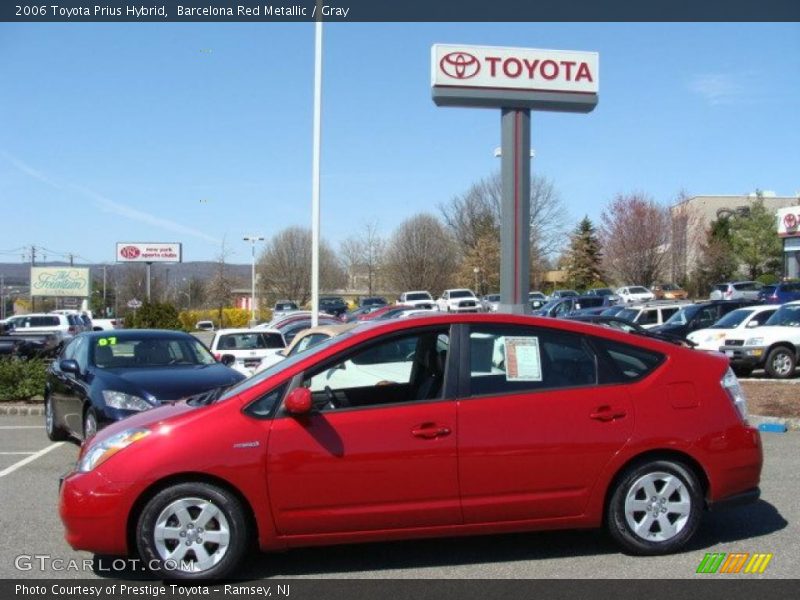 Barcelona Red Metallic / Gray 2006 Toyota Prius Hybrid