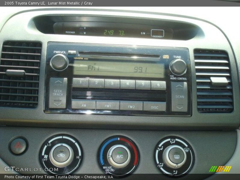 Lunar Mist Metallic / Gray 2005 Toyota Camry LE