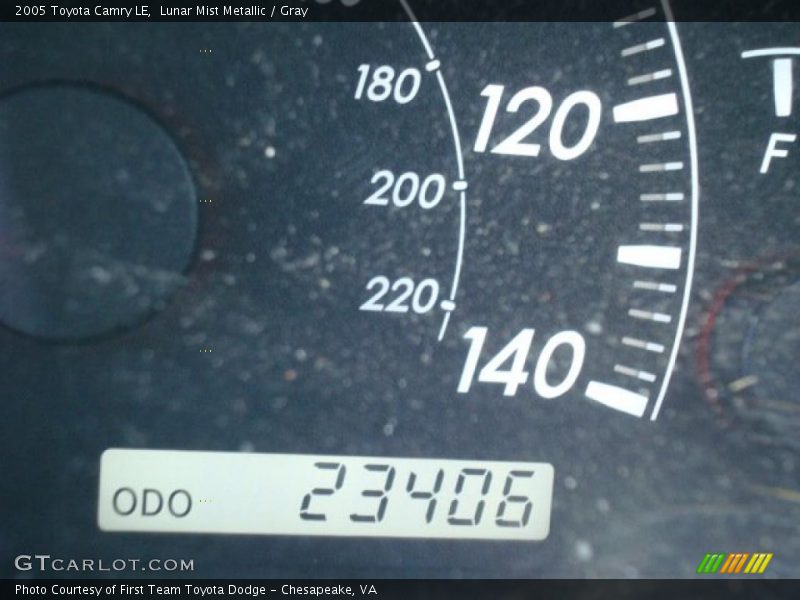 Lunar Mist Metallic / Gray 2005 Toyota Camry LE