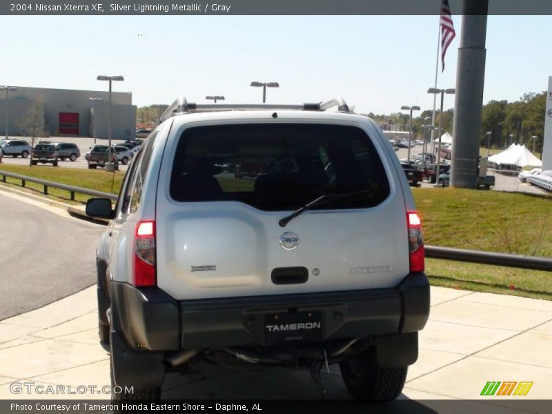 Silver Lightning Metallic / Gray 2004 Nissan Xterra XE