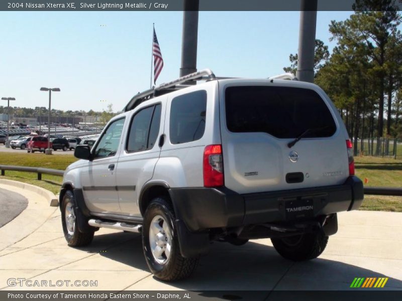 Silver Lightning Metallic / Gray 2004 Nissan Xterra XE