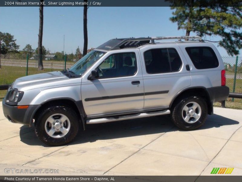 Silver Lightning Metallic / Gray 2004 Nissan Xterra XE