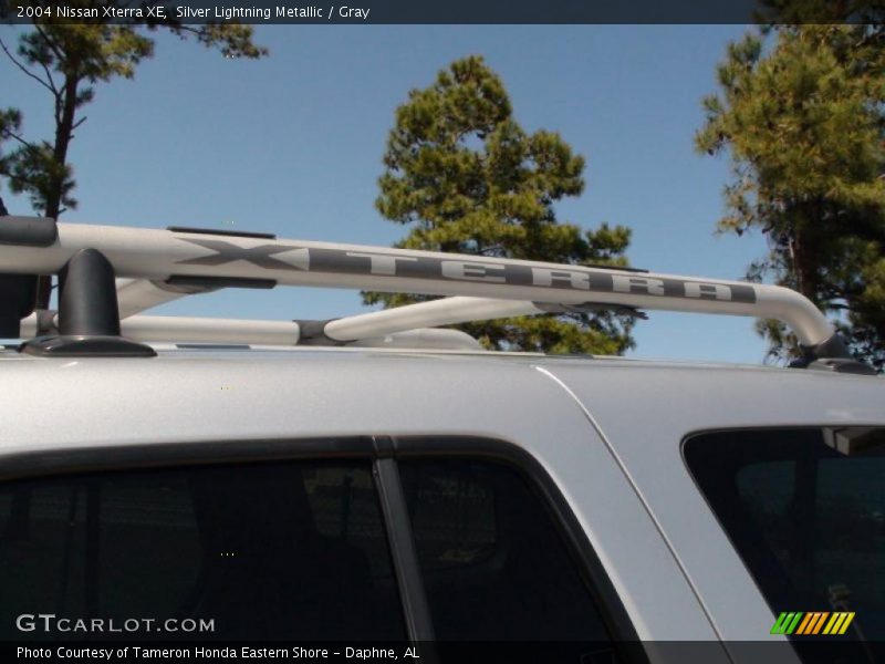 Silver Lightning Metallic / Gray 2004 Nissan Xterra XE