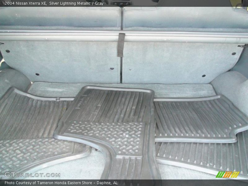 Silver Lightning Metallic / Gray 2004 Nissan Xterra XE