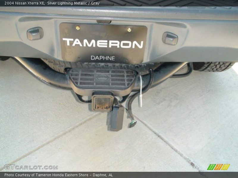 Silver Lightning Metallic / Gray 2004 Nissan Xterra XE