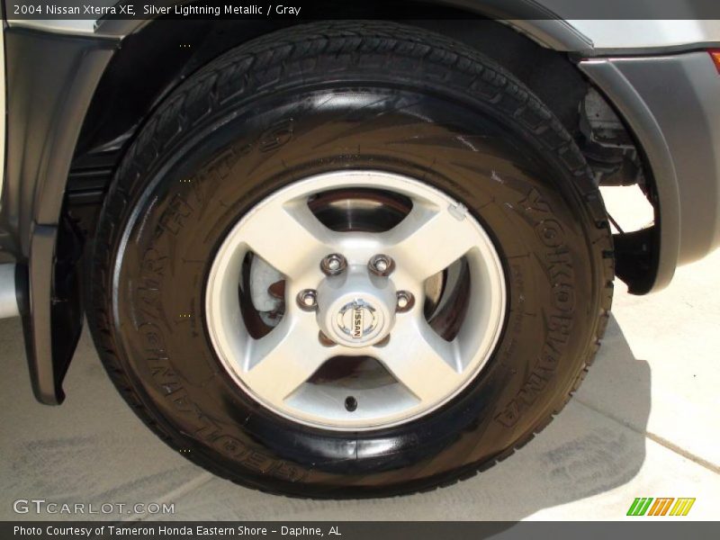 Silver Lightning Metallic / Gray 2004 Nissan Xterra XE