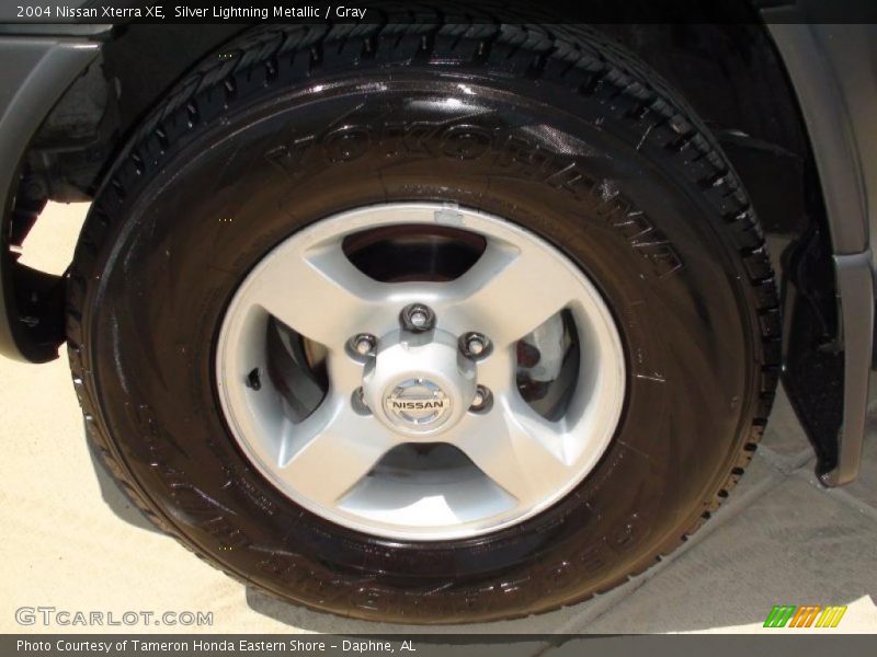 Silver Lightning Metallic / Gray 2004 Nissan Xterra XE