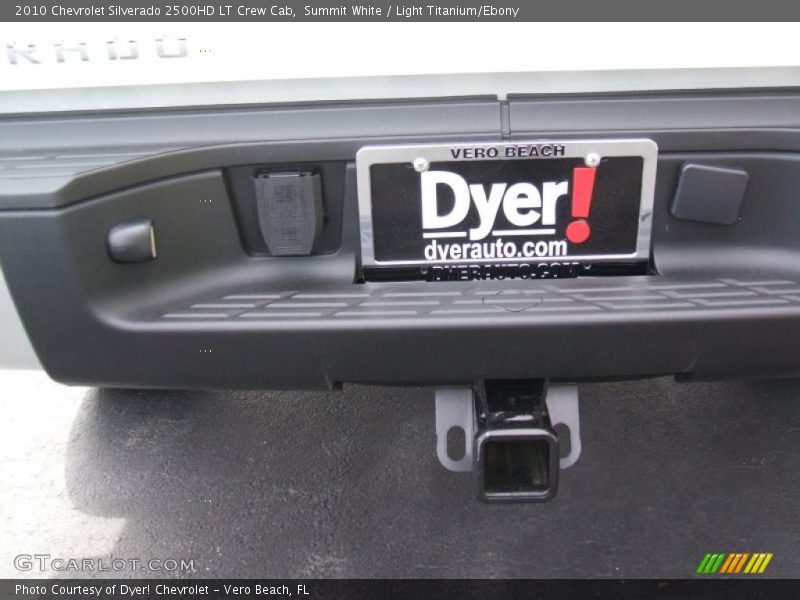 Summit White / Light Titanium/Ebony 2010 Chevrolet Silverado 2500HD LT Crew Cab