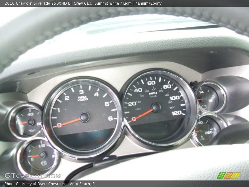 Summit White / Light Titanium/Ebony 2010 Chevrolet Silverado 2500HD LT Crew Cab
