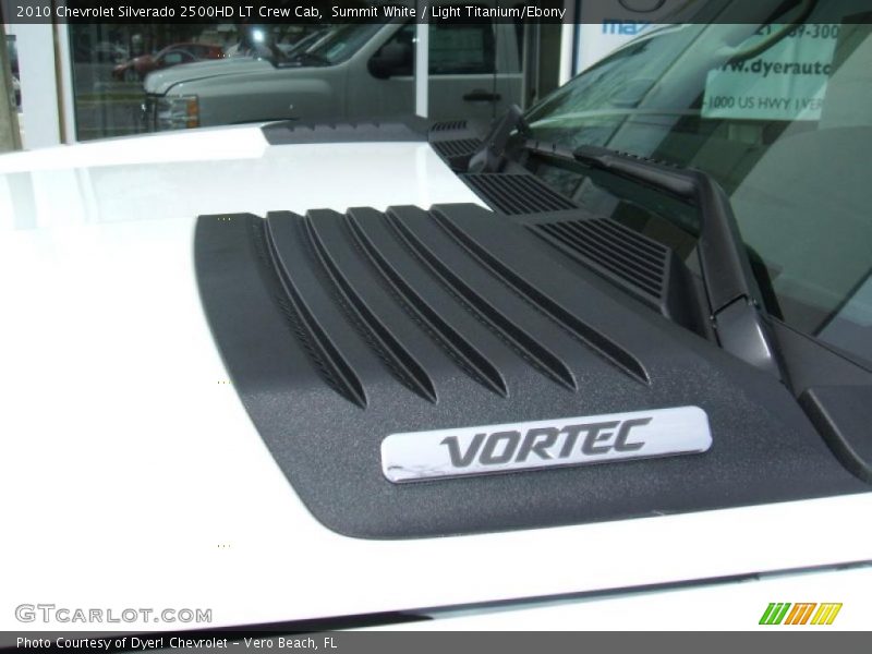 Summit White / Light Titanium/Ebony 2010 Chevrolet Silverado 2500HD LT Crew Cab