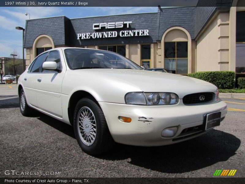 Ivory Quartz Metallic / Beige 1997 Infiniti J 30