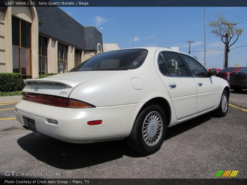 Ivory Quartz Metallic / Beige 1997 Infiniti J 30