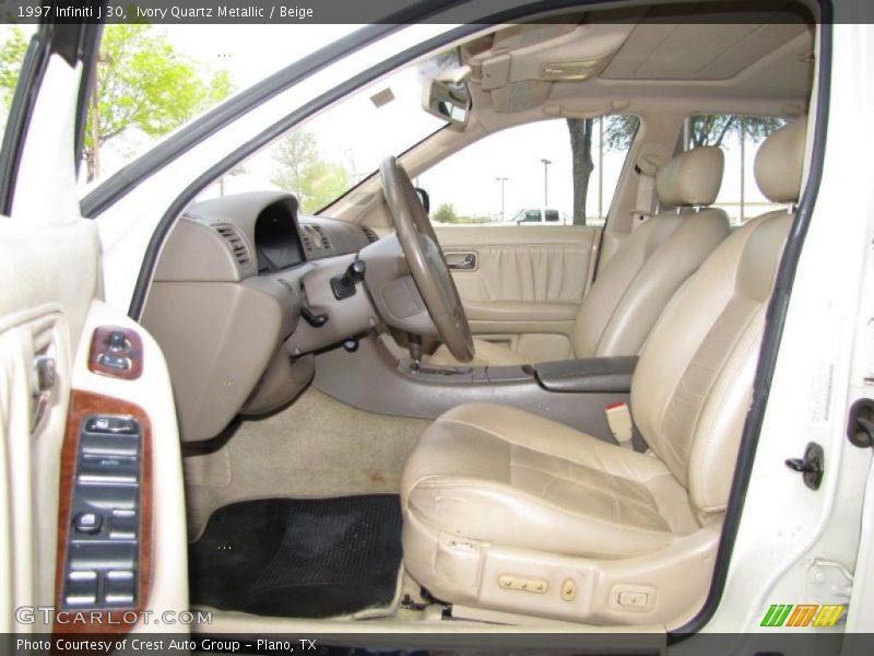 Ivory Quartz Metallic / Beige 1997 Infiniti J 30