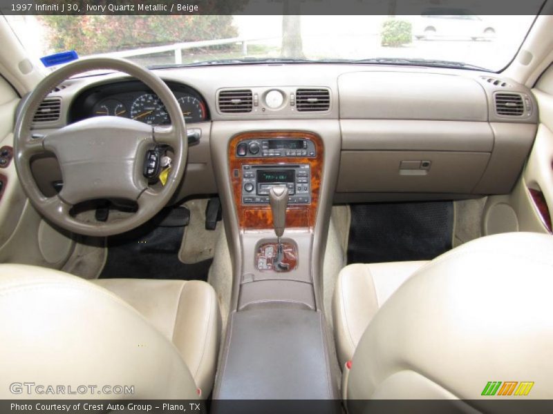 Ivory Quartz Metallic / Beige 1997 Infiniti J 30