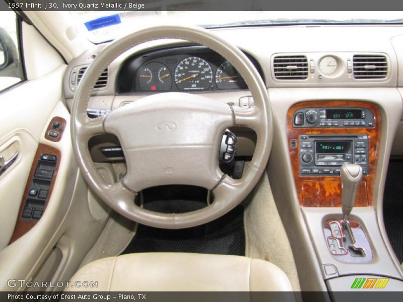 Ivory Quartz Metallic / Beige 1997 Infiniti J 30