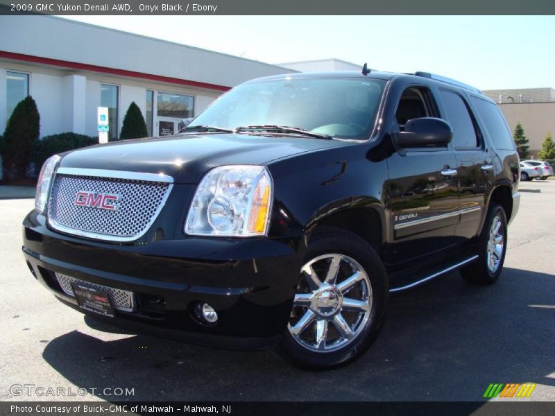 Onyx Black / Ebony 2009 GMC Yukon Denali AWD