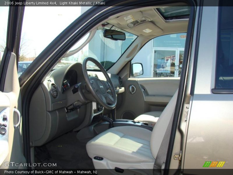 Light Khaki Metallic / Khaki 2006 Jeep Liberty Limited 4x4