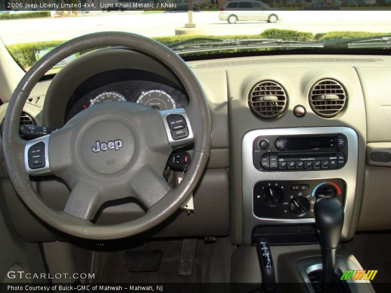Light Khaki Metallic / Khaki 2006 Jeep Liberty Limited 4x4