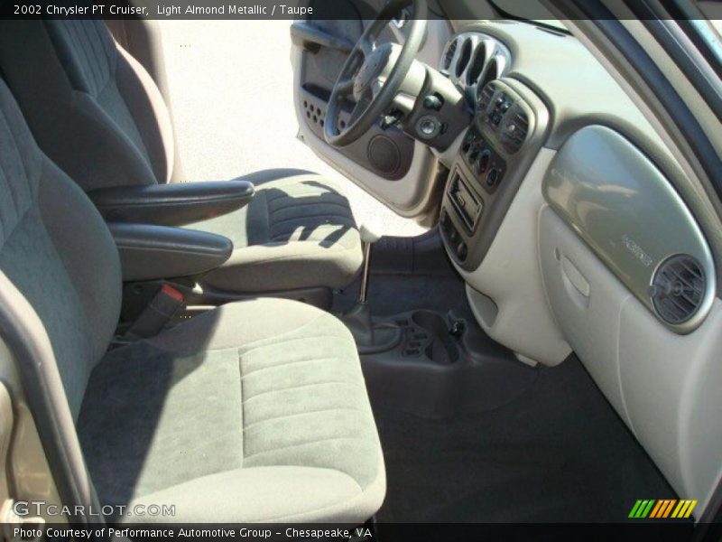 Light Almond Metallic / Taupe 2002 Chrysler PT Cruiser