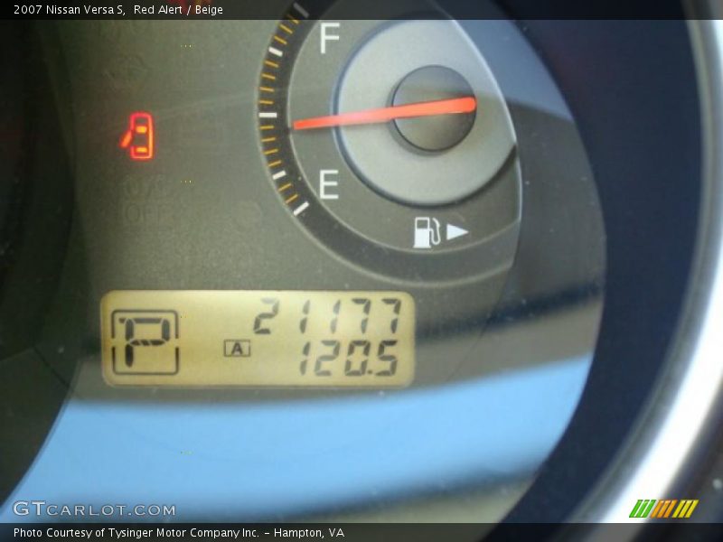 Red Alert / Beige 2007 Nissan Versa S