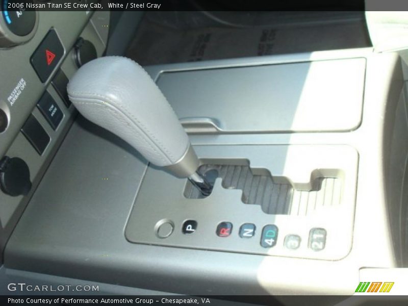 White / Steel Gray 2006 Nissan Titan SE Crew Cab