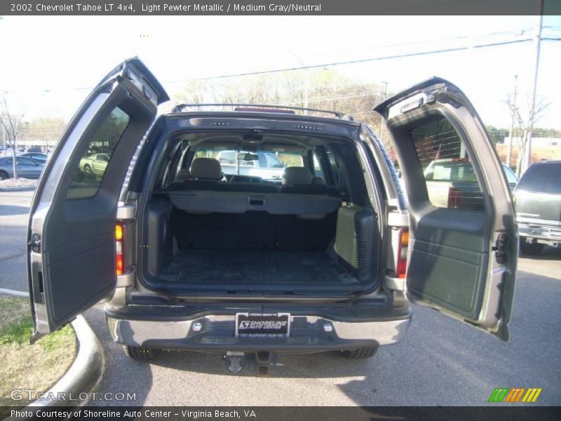 Light Pewter Metallic / Medium Gray/Neutral 2002 Chevrolet Tahoe LT 4x4