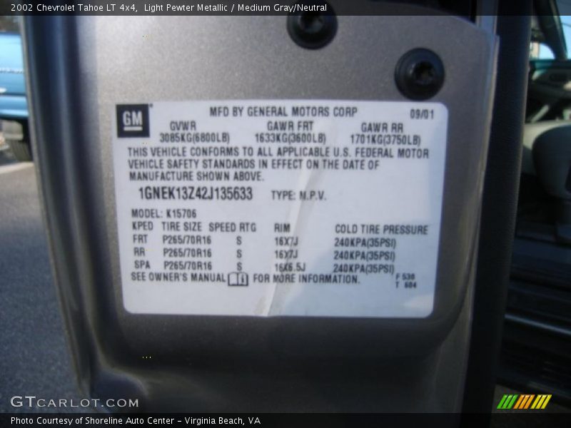 Light Pewter Metallic / Medium Gray/Neutral 2002 Chevrolet Tahoe LT 4x4