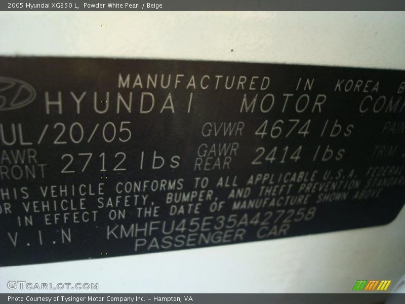 Powder White Pearl / Beige 2005 Hyundai XG350 L
