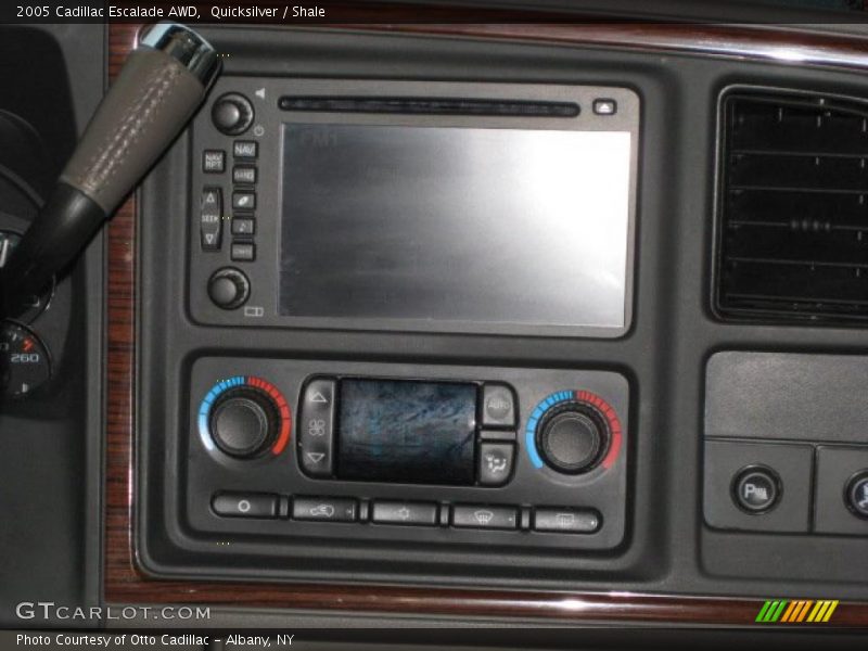 Quicksilver / Shale 2005 Cadillac Escalade AWD
