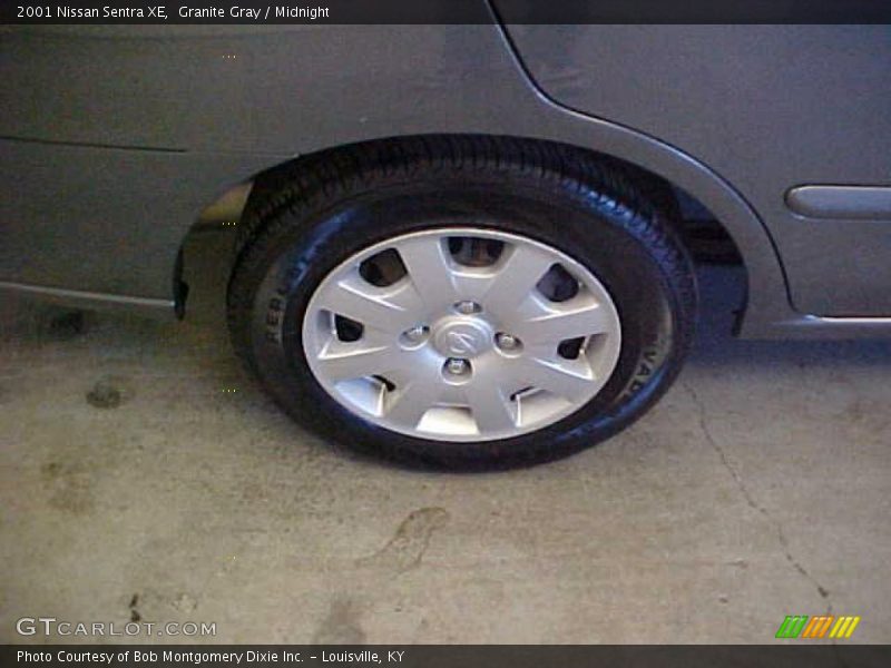 Granite Gray / Midnight 2001 Nissan Sentra XE