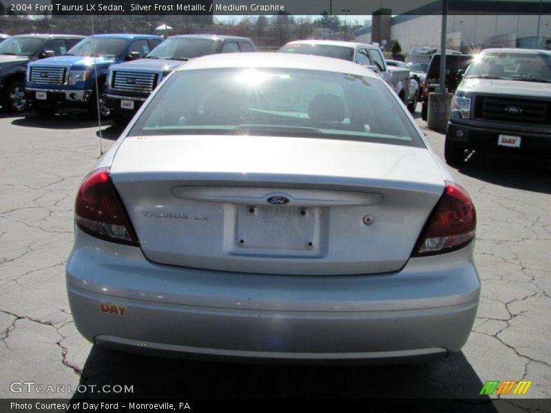 Silver Frost Metallic / Medium Graphite 2004 Ford Taurus LX Sedan