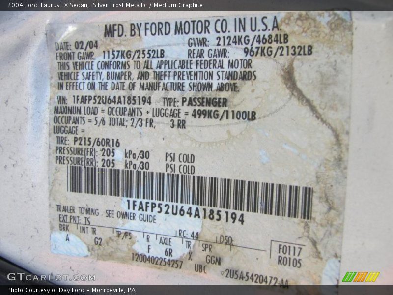 Silver Frost Metallic / Medium Graphite 2004 Ford Taurus LX Sedan