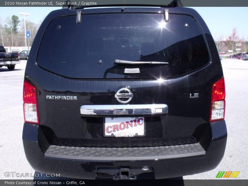 Super Black / Graphite 2010 Nissan Pathfinder LE