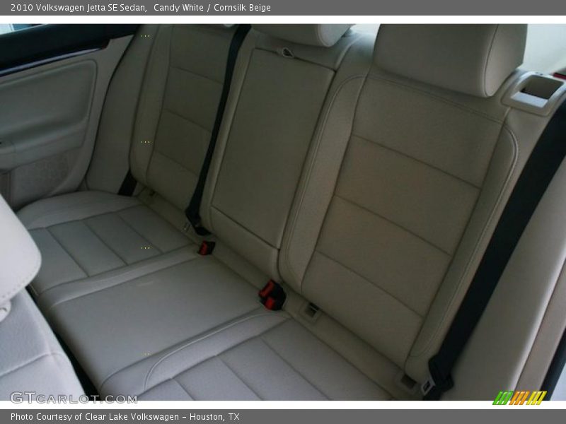Candy White / Cornsilk Beige 2010 Volkswagen Jetta SE Sedan